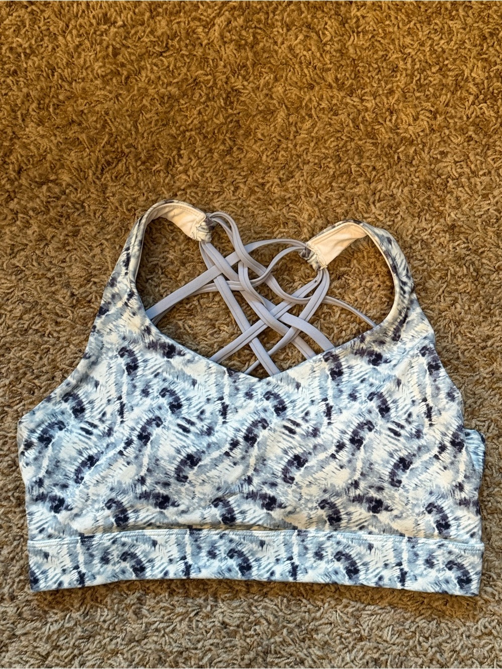 Zyia Active Women's Light Gray Printed Strappy Sports Bra